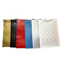   Ajándéktasak arany domború mintás többféle, 31x44x12 cm